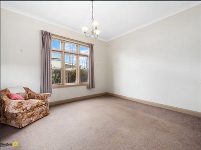 Charming home close to CBD