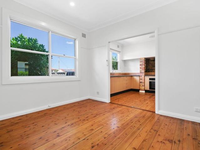 CHARMING HOME CLOSE TO CBD!