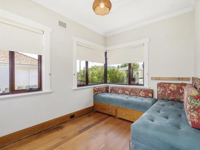 Charming Home Close to Town