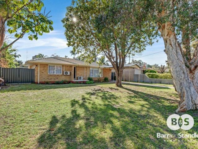Charming Home, Fantastic Location with Access to Large Powered Shed!