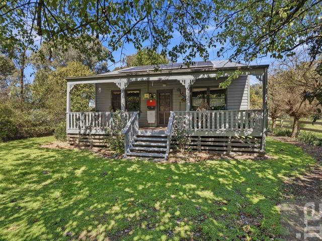 Charming home, Great shedding on 3 acres