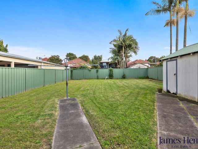 Charming Home in a Great Mayfield Location!