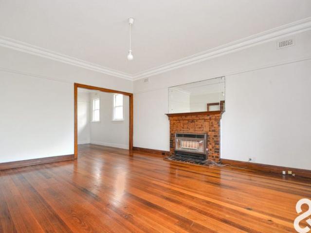 Charming Home in a Sought After Preston Location