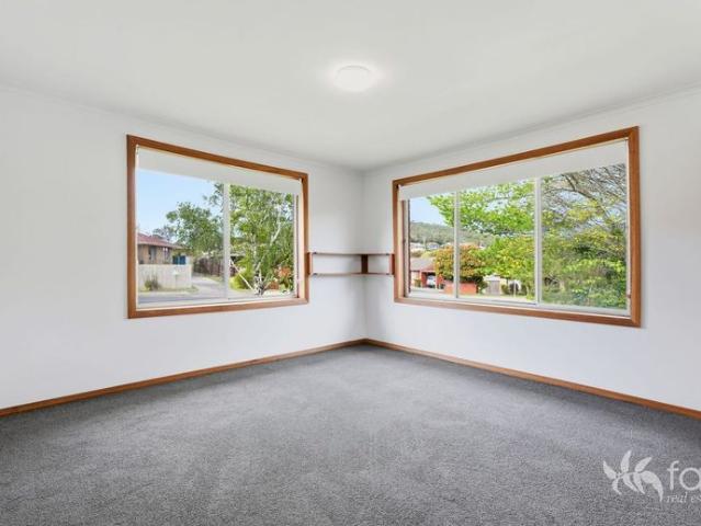 Charming Home in a Quiet Geilston Bay Location