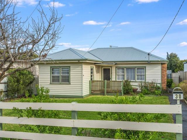 Charming Home in Central Location