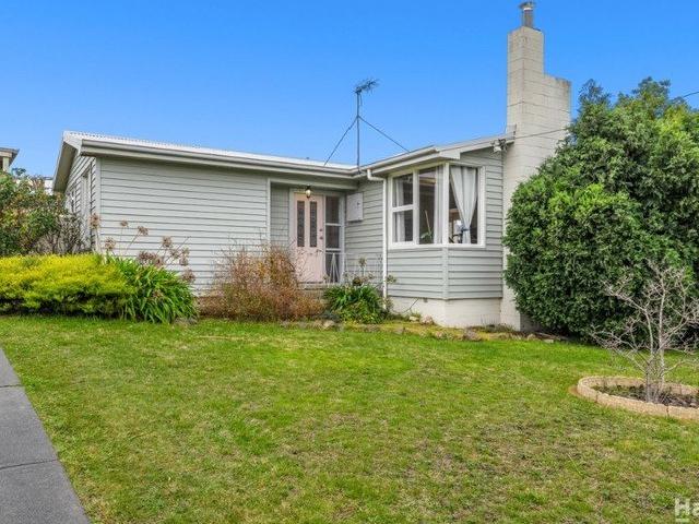 Charming Home in Heart of Claremont