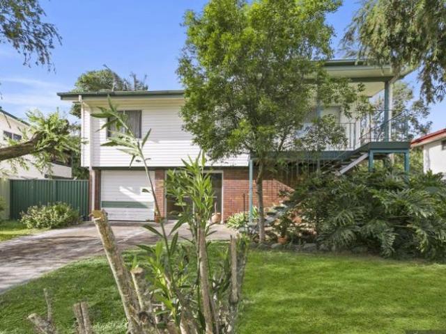 Charming Home in Lawnton