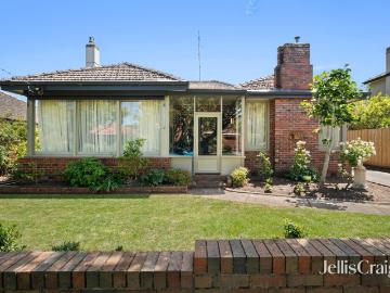 Charming home in prime Lake Wendouree location