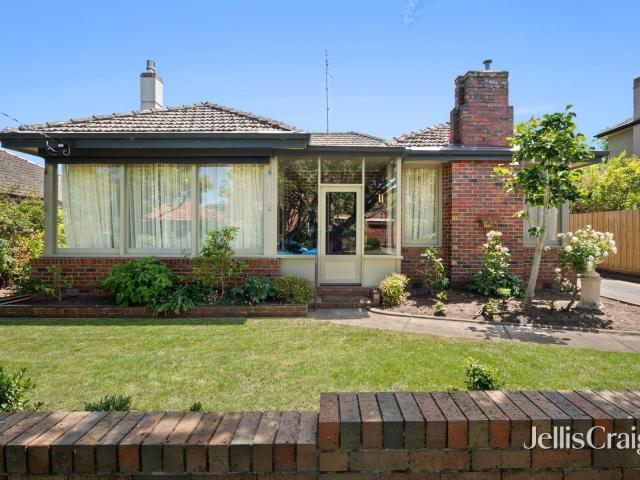 Charming home in prime Lake Wendouree location