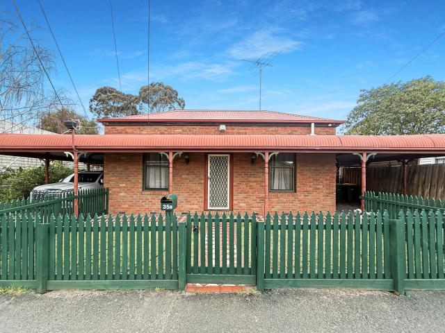 CHARMING HOME IN PRIME LOCATION