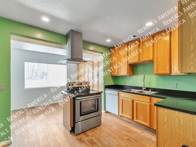 MOVE IN SPECIAL Charming home