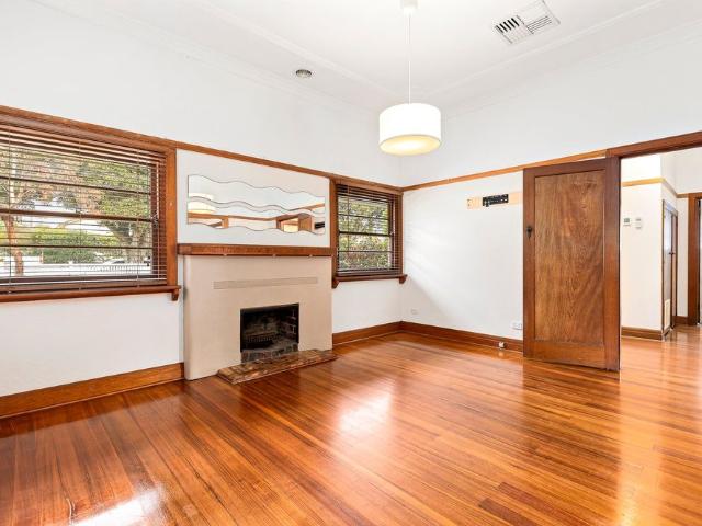 Charming Home in the heart of Oakleigh