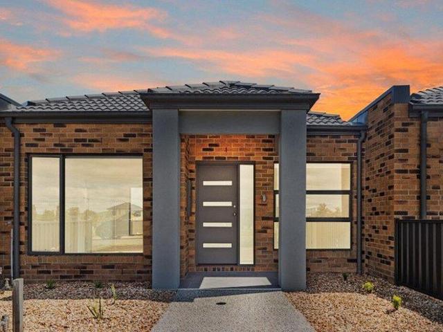 Charming Home in Vibrant Wollert!
