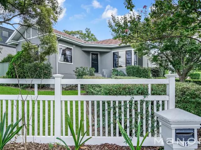 Charming home Lawn & garden maintenance included