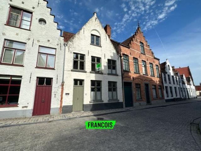 Charming home with 3 bedrooms located in the heart of Bruges