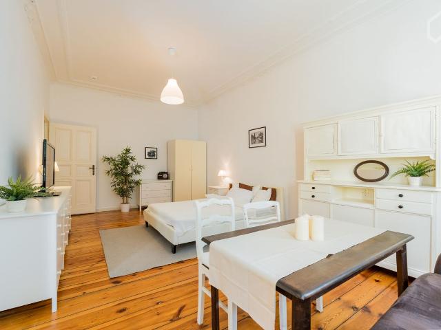 Charming home with balcony in Friedrichshain, Berlin Amsterdam Apartments for Rent