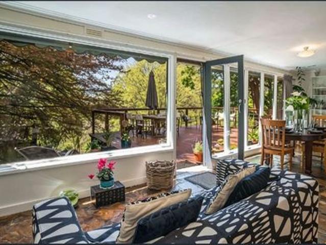 Charming Home with garden maintenance included