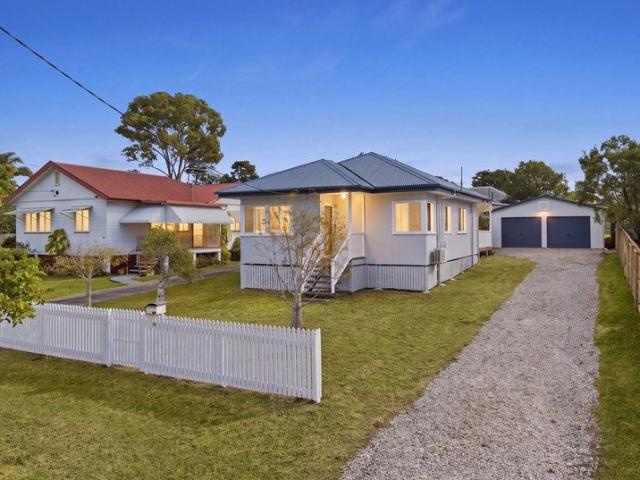 Charming Home with Huge Shed on 673sqm