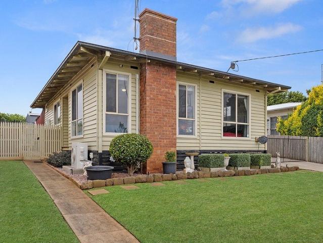 Charming Home With Large Shed