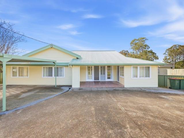 Charming Home With Spacious Yard