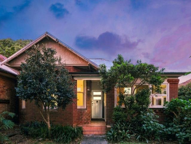 CHARMING HOME