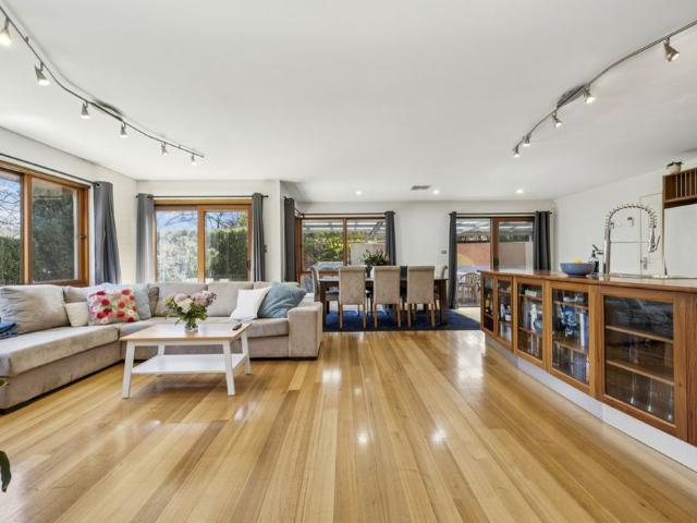 Charming Homes In Leafy Turner
