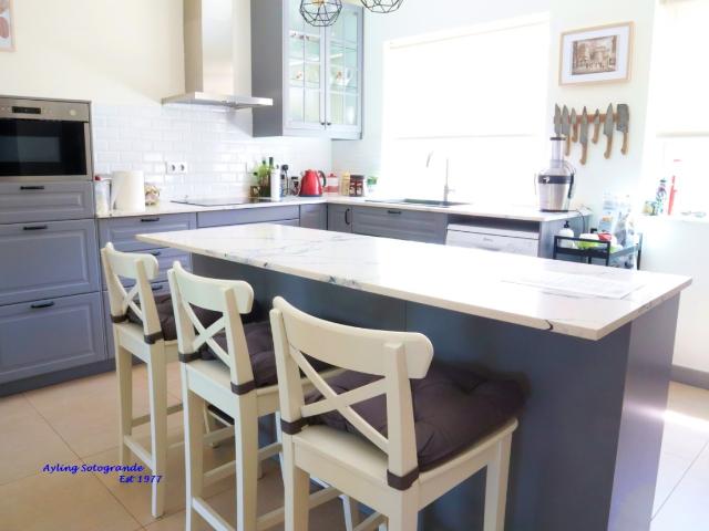 Charming house with 4 bedrooms and three bathrooms, in the popular Sotogrande Costa