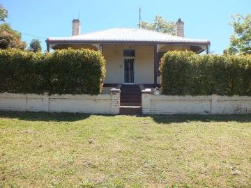 CHARMING HOUSE CLOSE TO TOWN