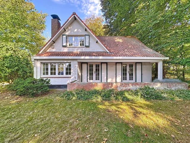 Charming house for rent in Putte Kapellen with large garden