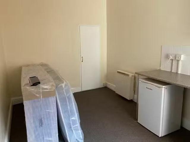 Charming House share for rent in Marine Parade East, Clacton o.
