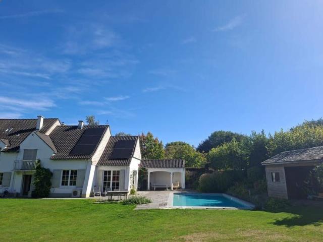 Charming house share in Lasne