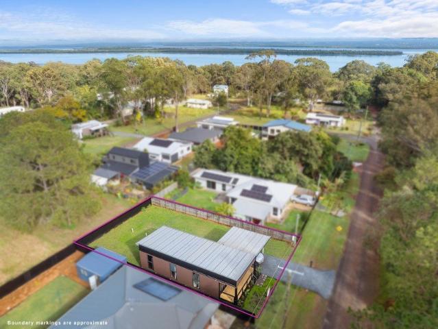 Charming Island Retreat Awaits You!