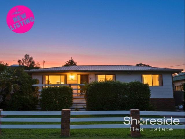 Charming Lakes Entrance Retreat Awaits You
