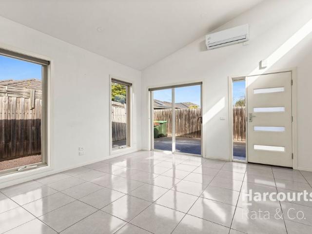 Charming Lalor Home: Your Next Sanctuary Awaits!