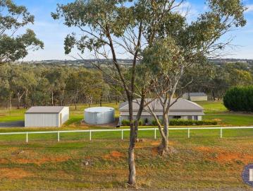 Charming Lifestyle Retreat with Stunning Rural Outlook