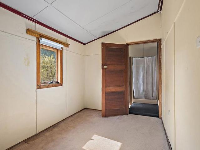 CHARMING LITTLE 2 BEDDER COTTAGE