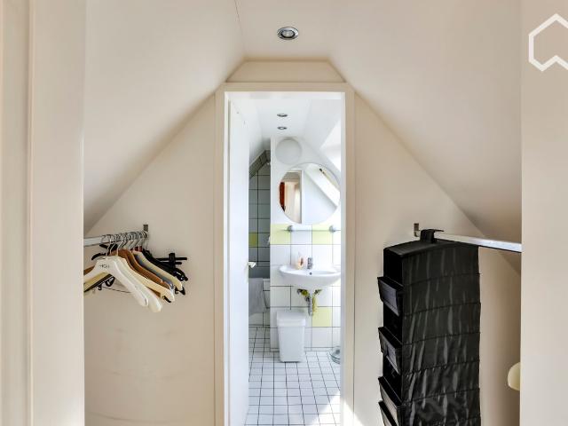 Charming loft above Cologne, Koln Amsterdam Apartments for Rent
