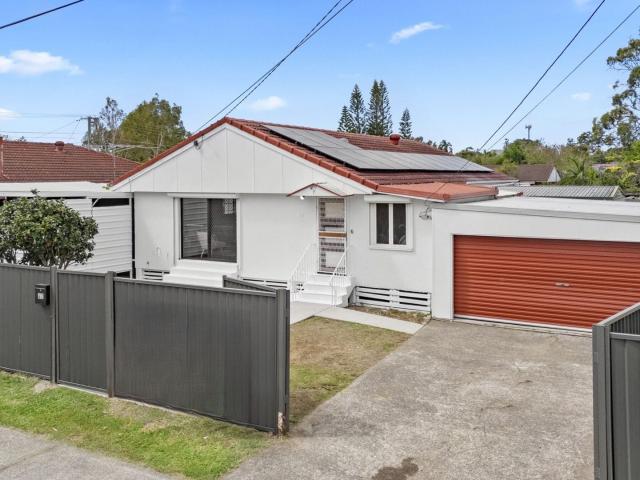 Charming Logan Central Family Home – Great Solar System!