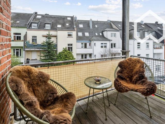Charming, lovely home in Ratingen fully furnished with balcony and parking space, Ratingen Amsterdam Apartments for Rent