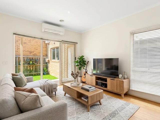 Charming & Low Maintenance Home in an Unbeatable Location!