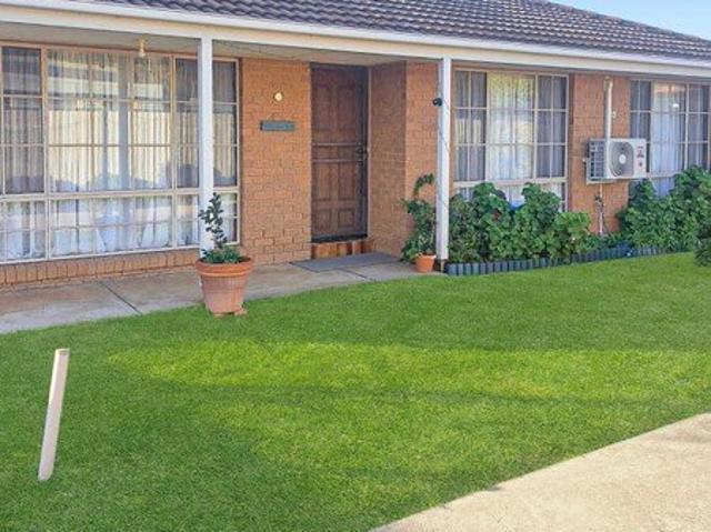 Charming, Low Maintenance Living in a Convenient Location