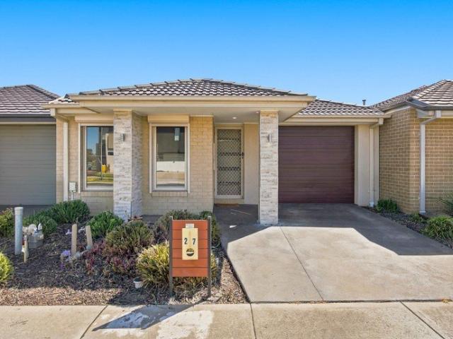 Charming & Low Maintenance Living in Clyde North