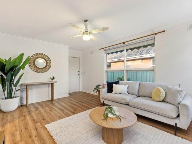 Charming Low Maintenance Living in Sought After Kensington Gardens