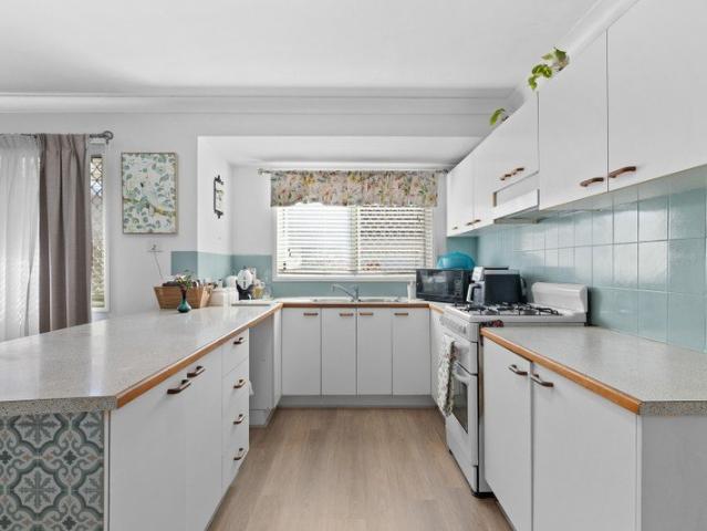 Charming Low Set Villa in Prime Birkdale Location