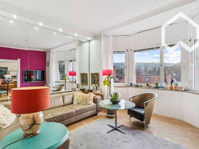 Charming, magnificent Art Nouveau apartment for temporary rental in the heart of Stuttgart, Stuttgart Amsterdam Apartments for Rent