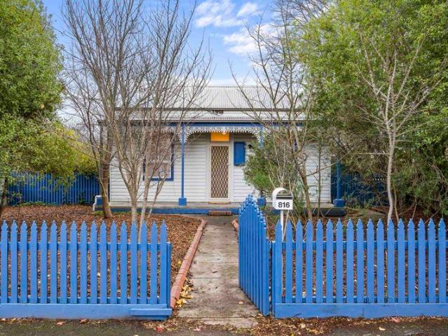 Charming Miners Cottage!