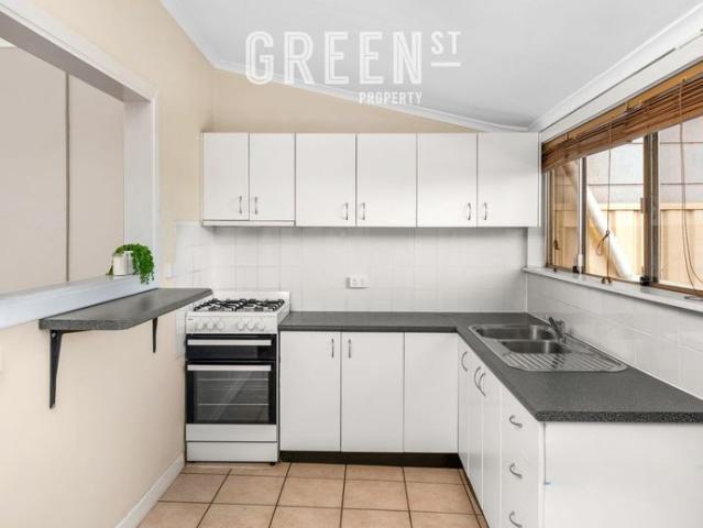Charming Miners Cottage in a Convenient Newcastle Location