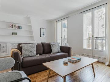 Charming Montmartre One Bedroom Retreat, Paris Amsterdam Apartments for Rent