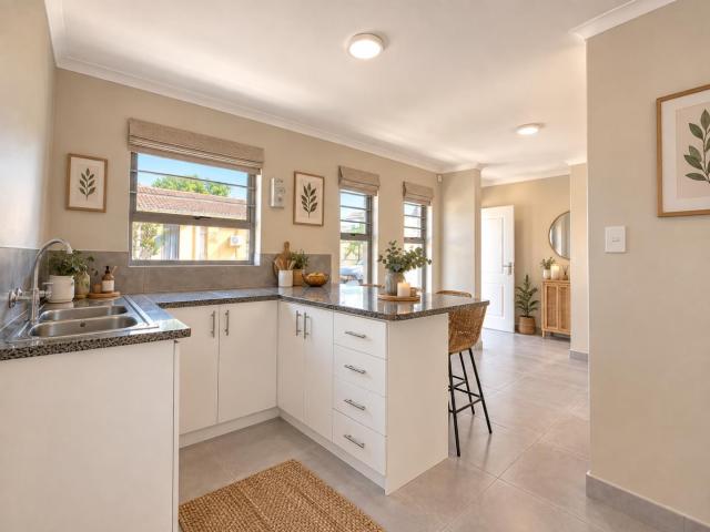 Charming Modern 2 Bedroom Home with Single Garage