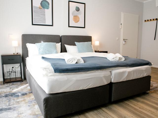 Charming & Modern Apartment with Retro Touch – Fully Equipped & Quietly Located